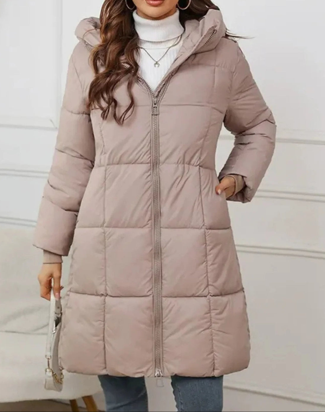 Women’s Puffer Coat – Quilted – Mid-Thigh Length – Hooded – Full Zip