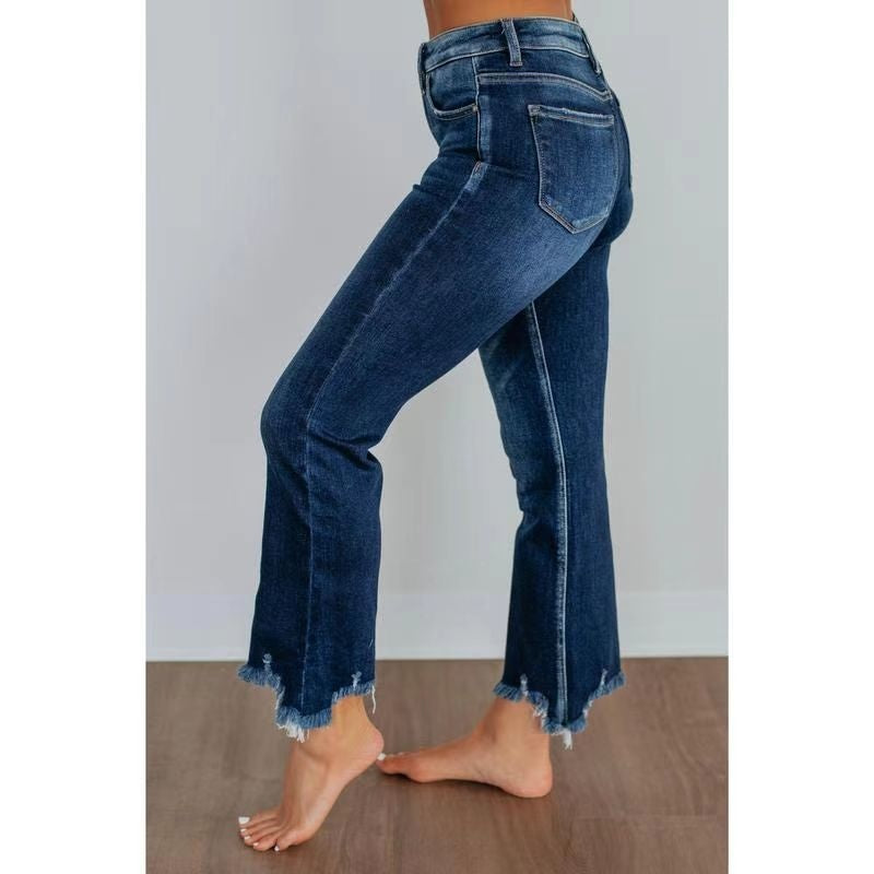 Slimming and Hip-Lifting Bootcut Jeans