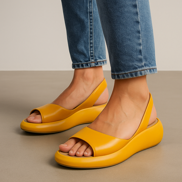 Women's Casual Sandals with Adjustable Straps and Cushioned Footbed