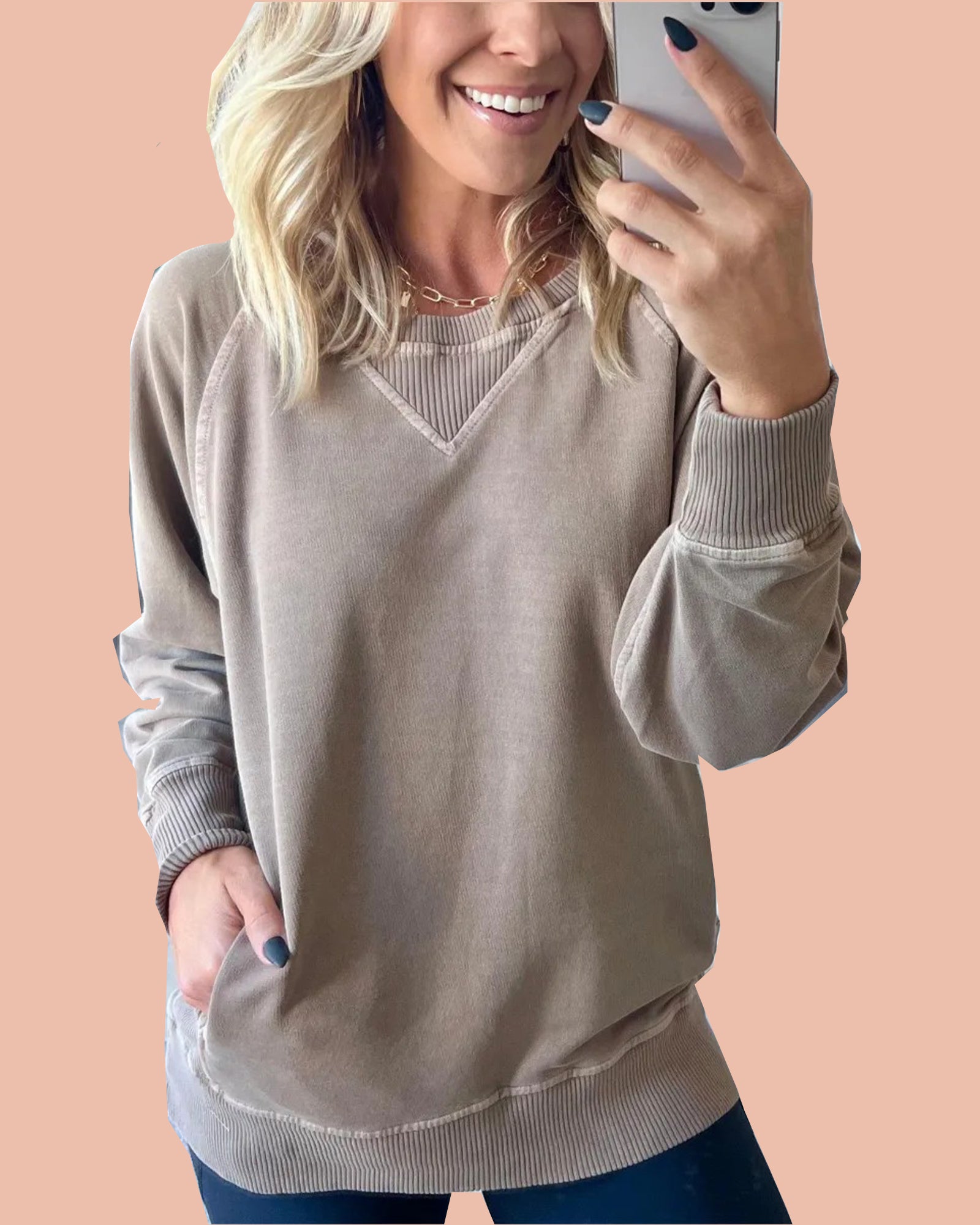 Women's Ribbed Accent Pocketed Pullover