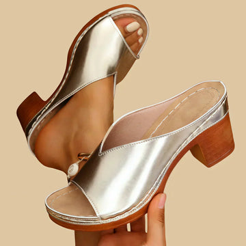 Women's Flat Sandals with Adjustable Straps and Cushioned Insole