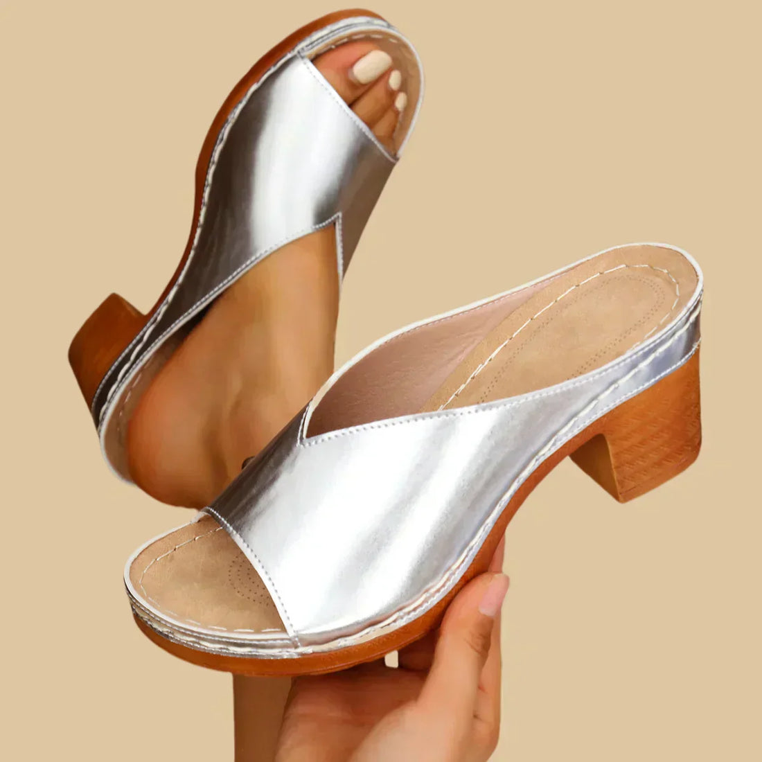 Women's Flat Sandals with Adjustable Straps and Cushioned Insole