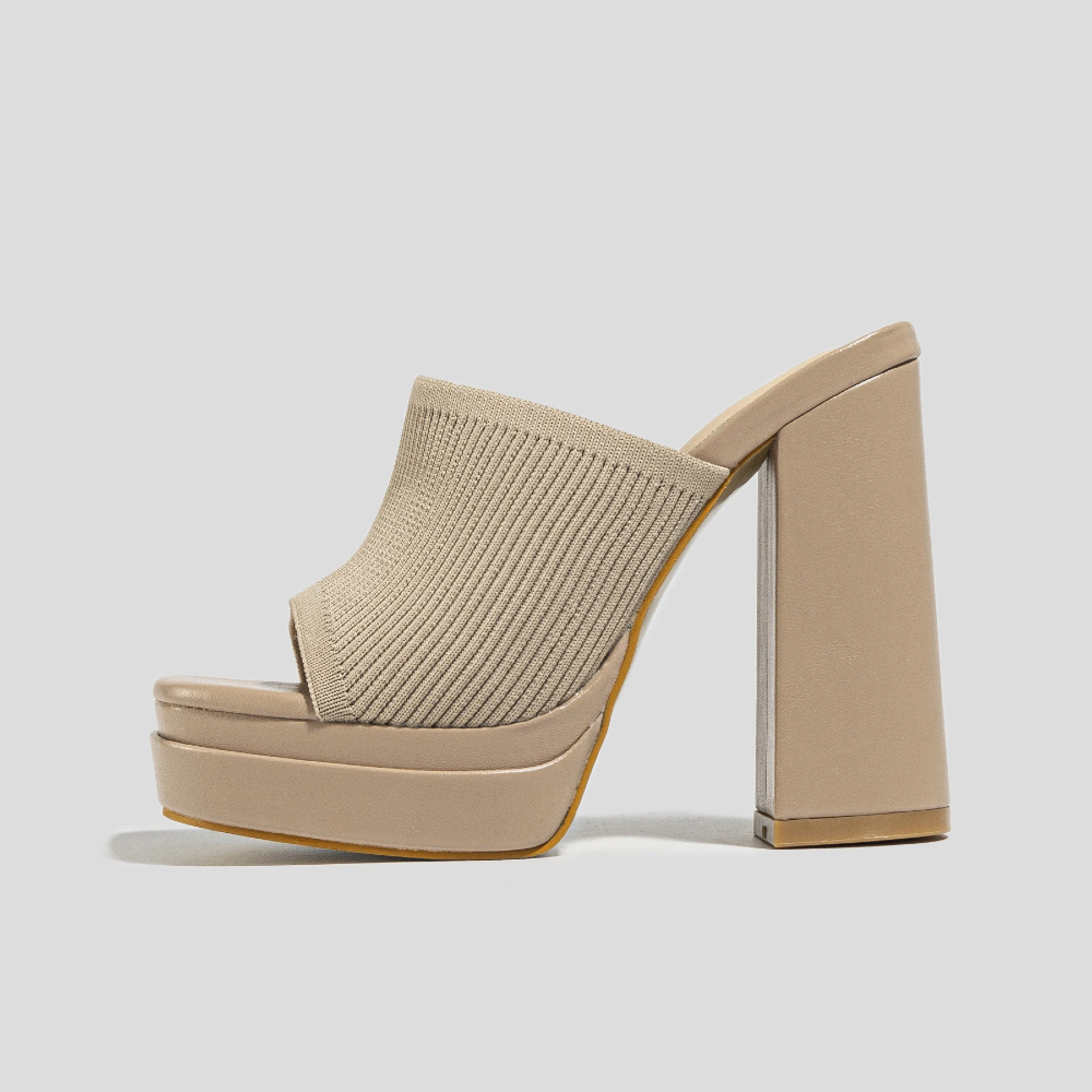 Women's Platform Sandals with Adjustable Straps and Supportive Design
