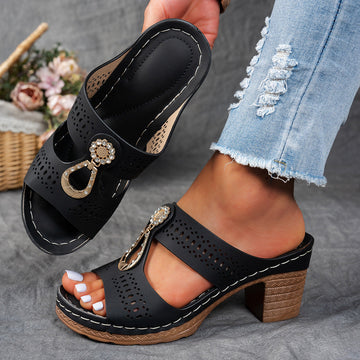 Women's Flat Sandals with Rhinestone Detail and Comfortable Fit