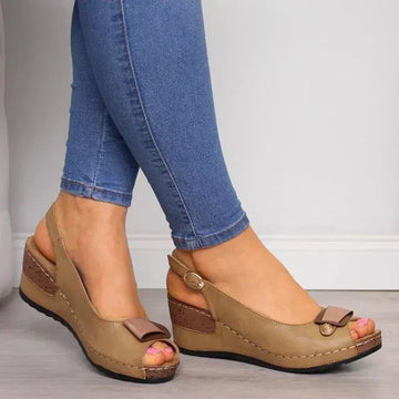 Women's Cushioned Sandals with Arch Support and Adjustable Straps