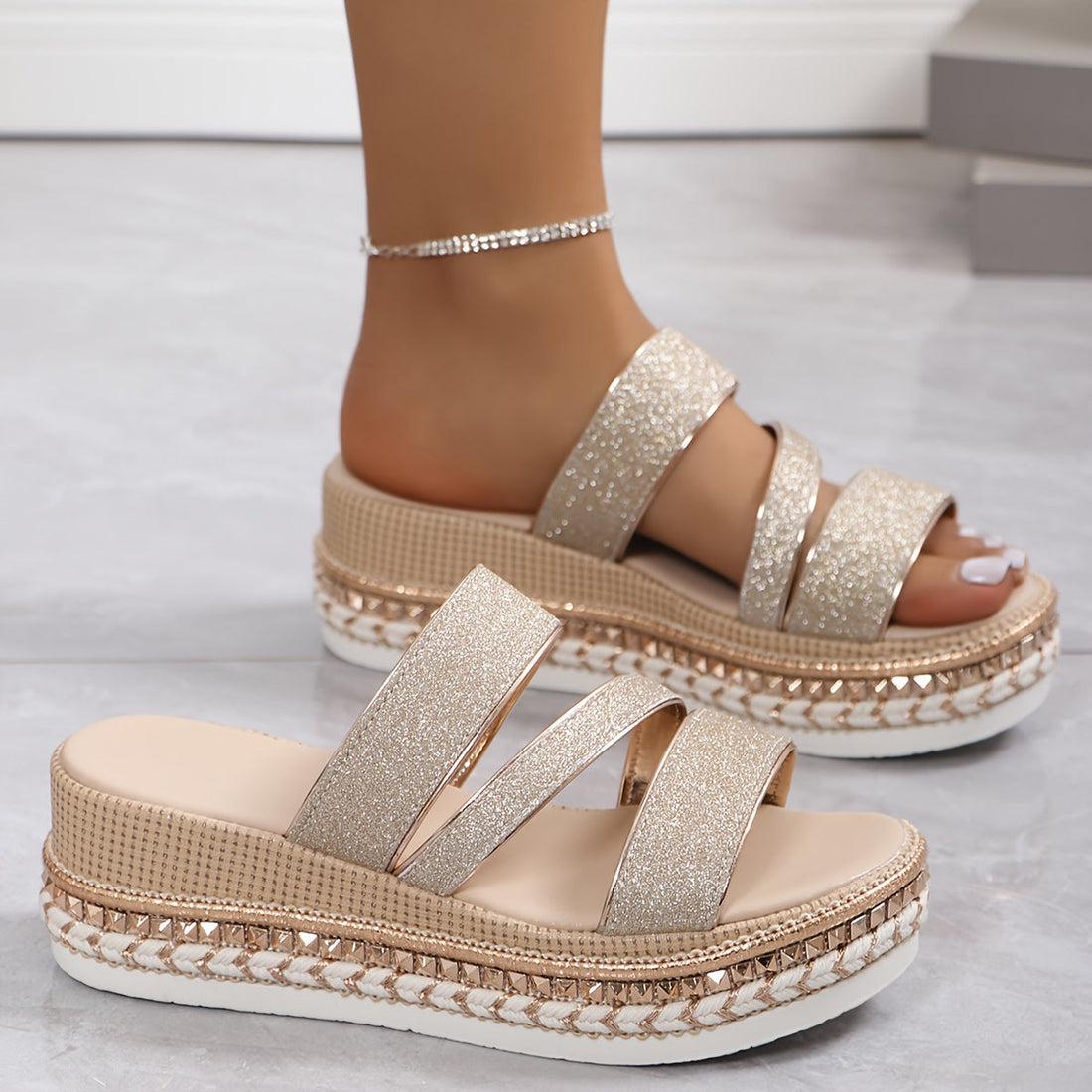 Women's Spring Sandals with Cushioned Footbed and Adjustable Straps