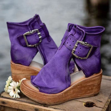 Women's Wedge Sandals with Buckle and Boho Design