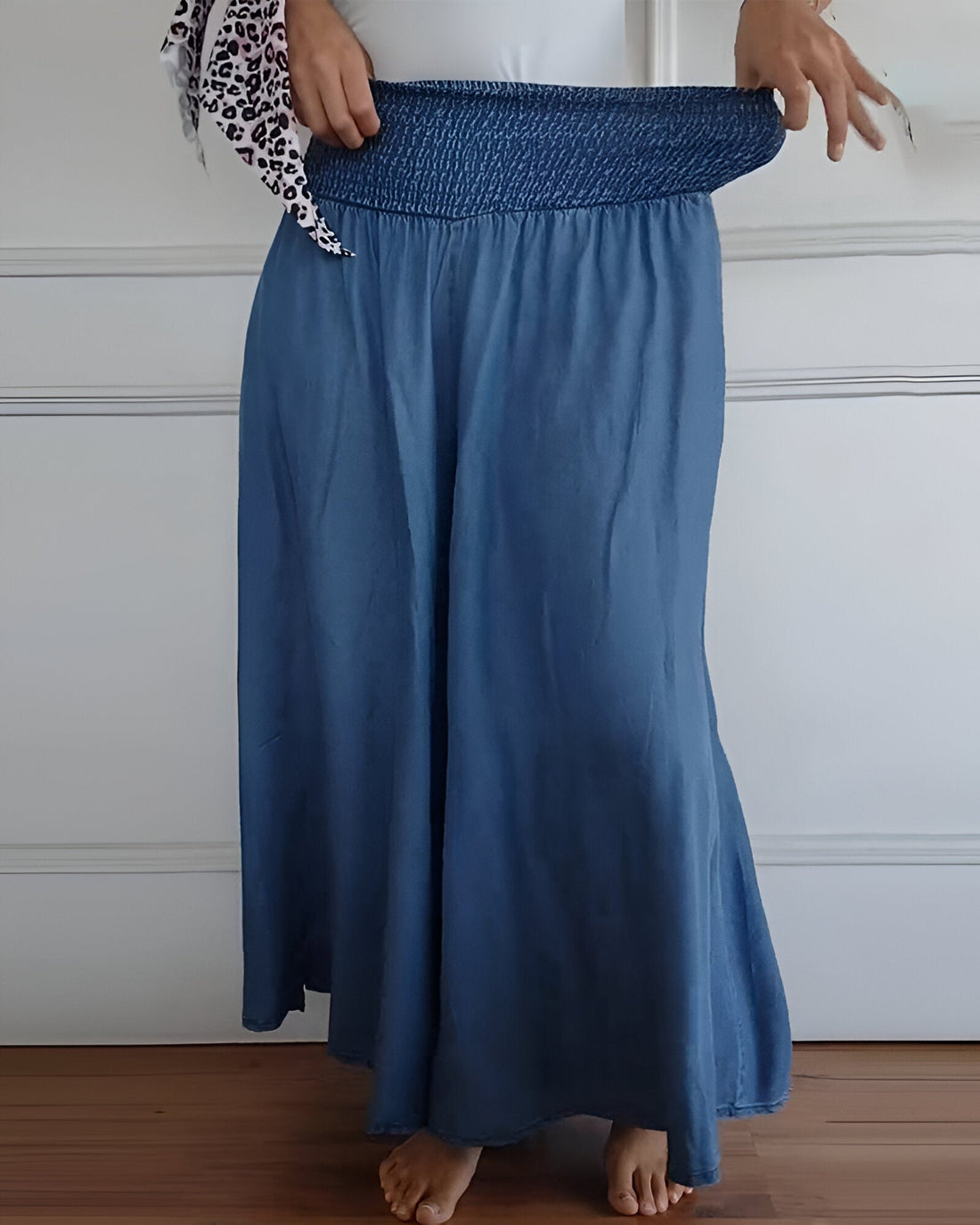 Women's Trousers with Elasticated Waist and Relaxed Fit