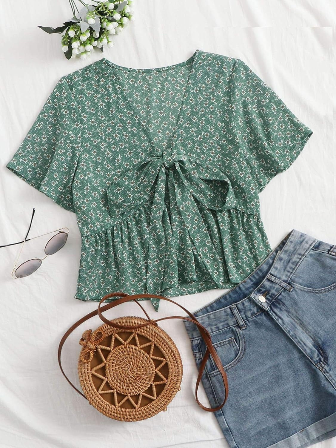 Women's Floral Print V Neck Tie Knot Ruffle Hem Short Sleeve Top