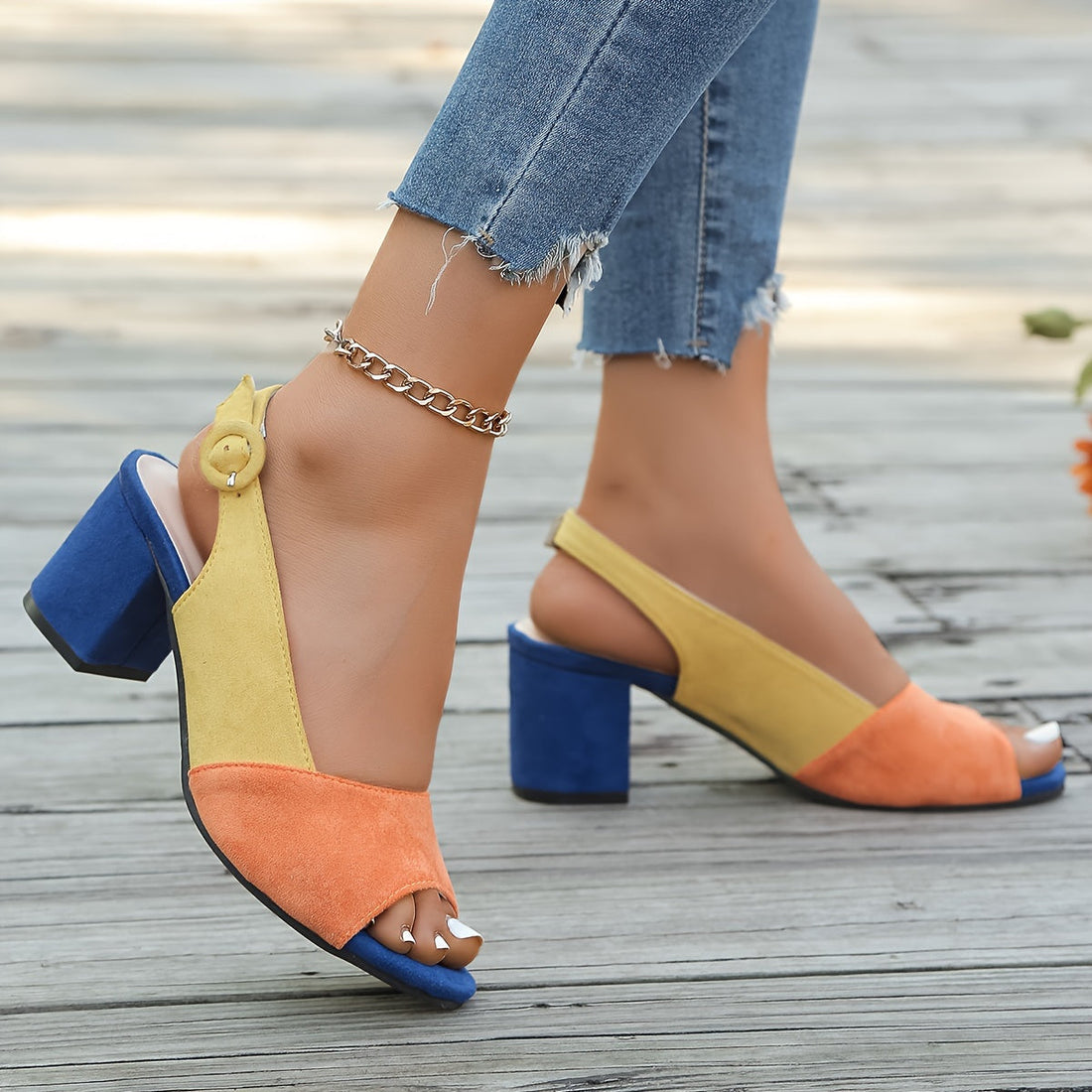 Women's Adjustable Sandals with Comfortable Straps and Secure Fit