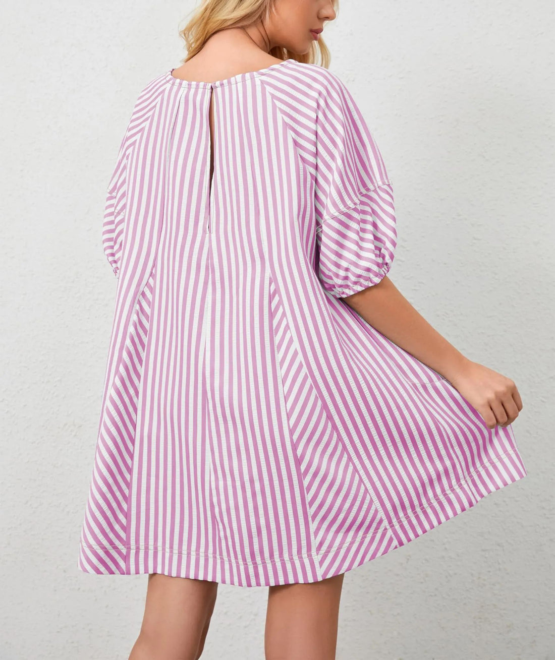 Women's Striped Puff Sleeve Scoop Neck Keyhole Back Swing Dress