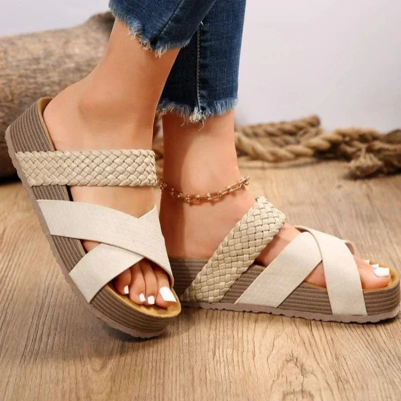 Women's Cushioned Sandals with Arch Support and Adjustable Straps