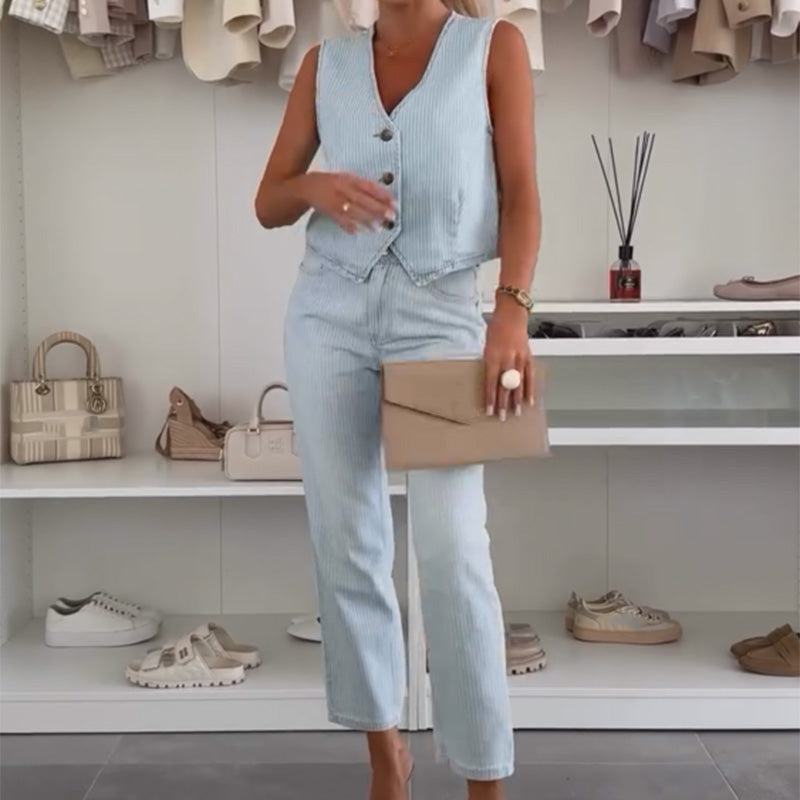 Women's Elegant Sleeveless Top and Pants Set